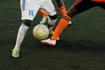 FC27中的利物浦球员的形象，哪个最像 但球衣还没改吧｜爱游戏首页（配图示意）